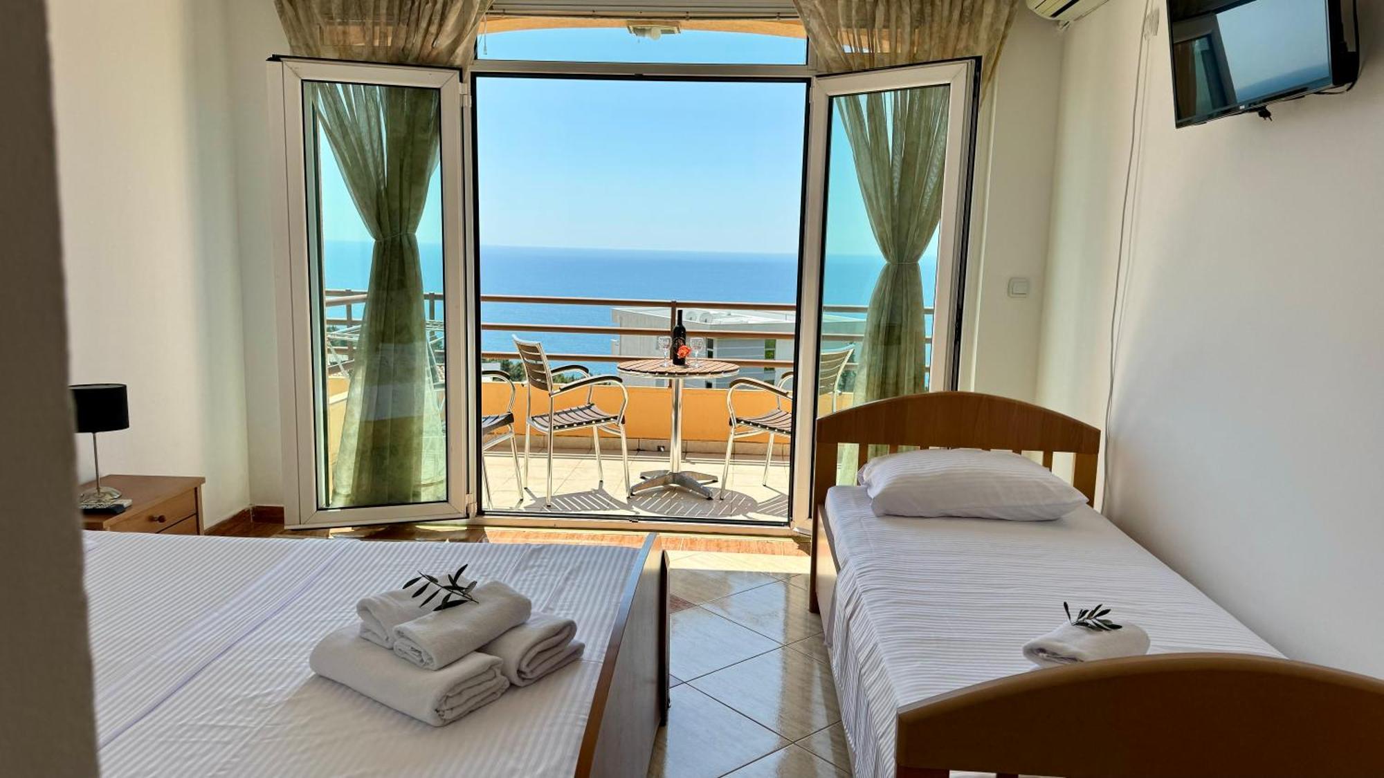 Sea La Vie Apartments Улцин Екстериор снимка