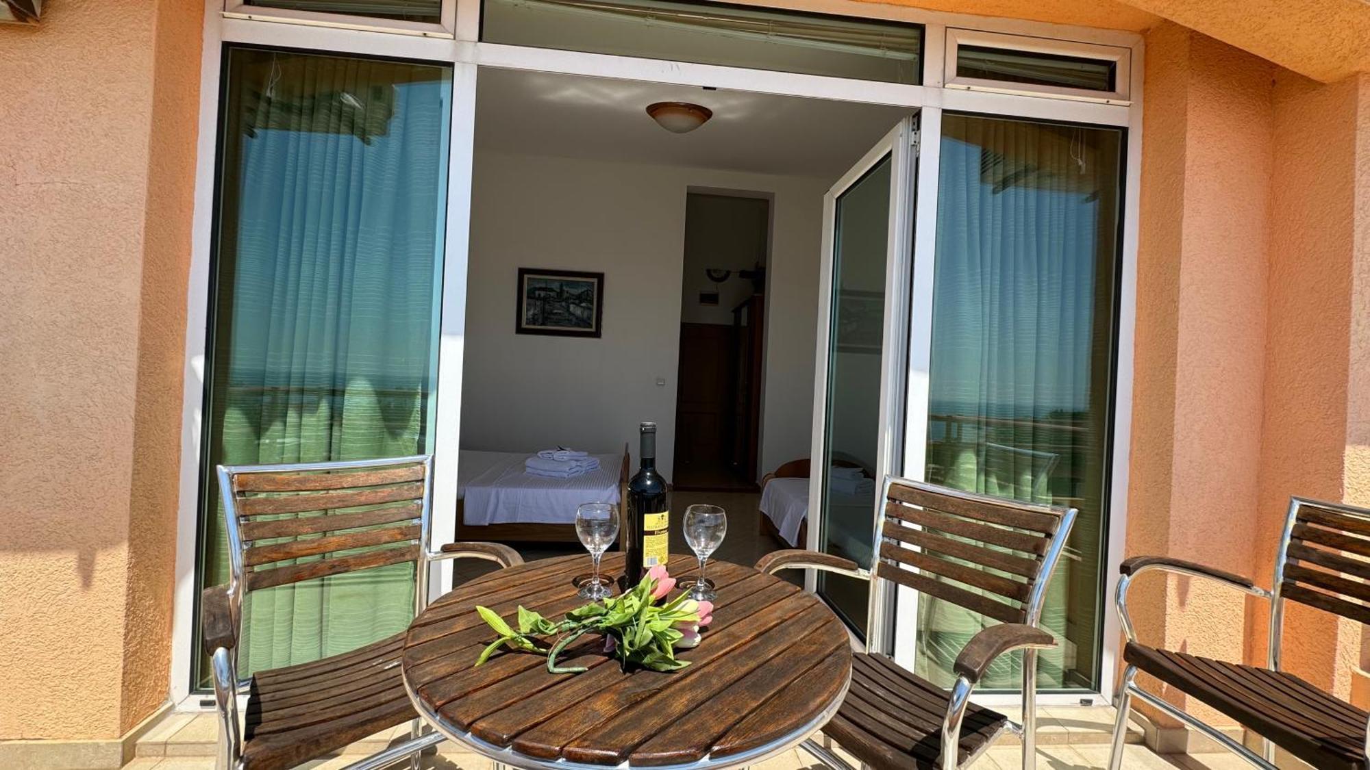 Sea La Vie Apartments Улцин Екстериор снимка