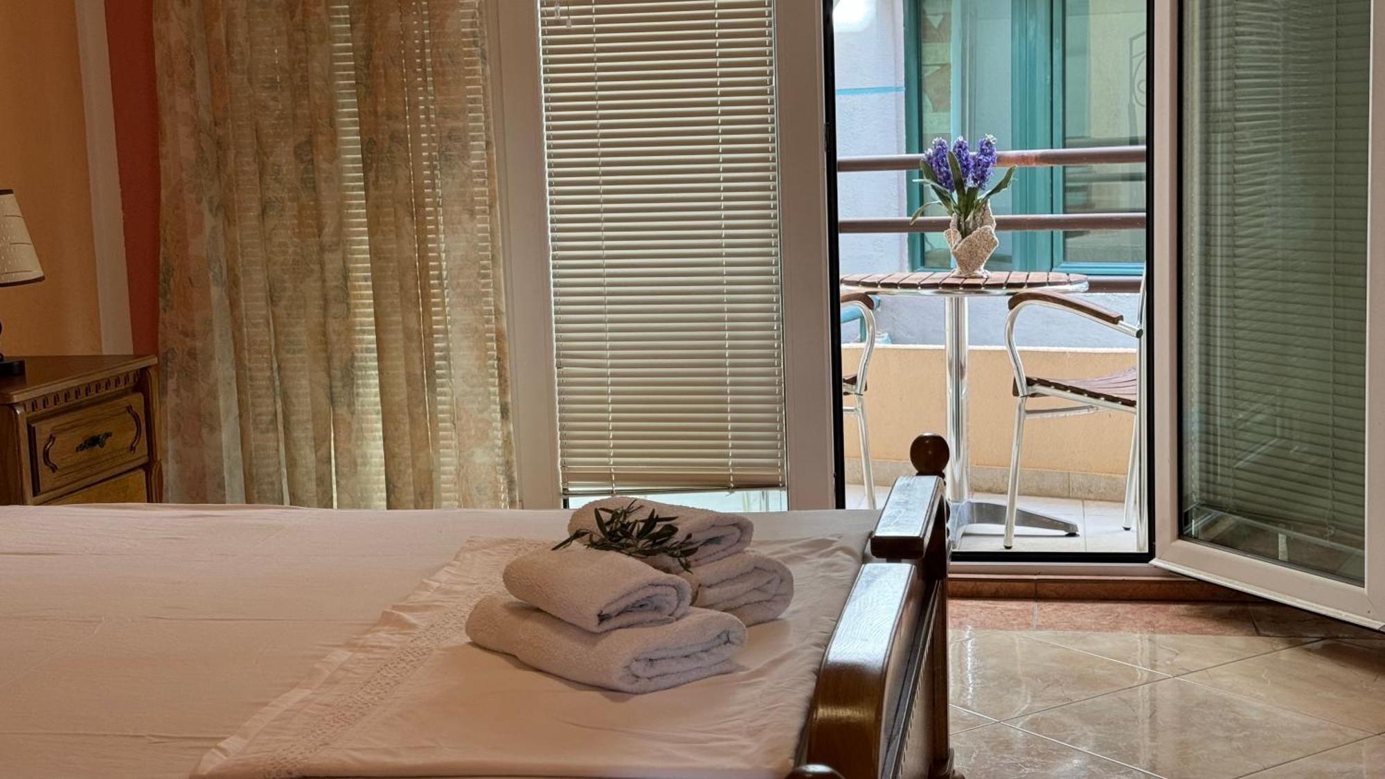 Sea La Vie Apartments Улцин Екстериор снимка