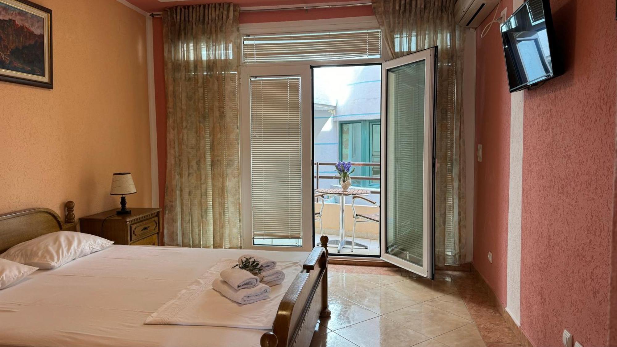 Sea La Vie Apartments Улцин Екстериор снимка